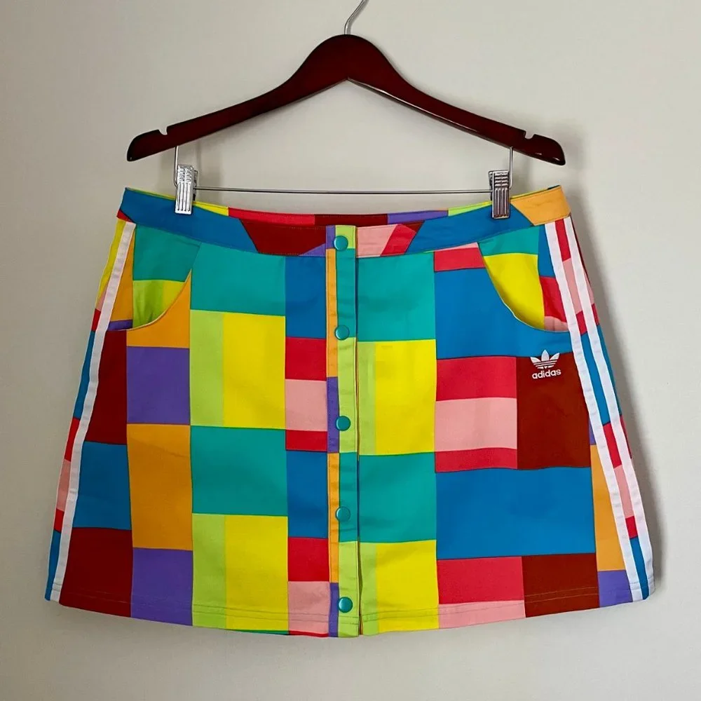 Adidas Summer Surf Skirt large multi color patch button front skirt Large NWOT - Picture 2 of 6
